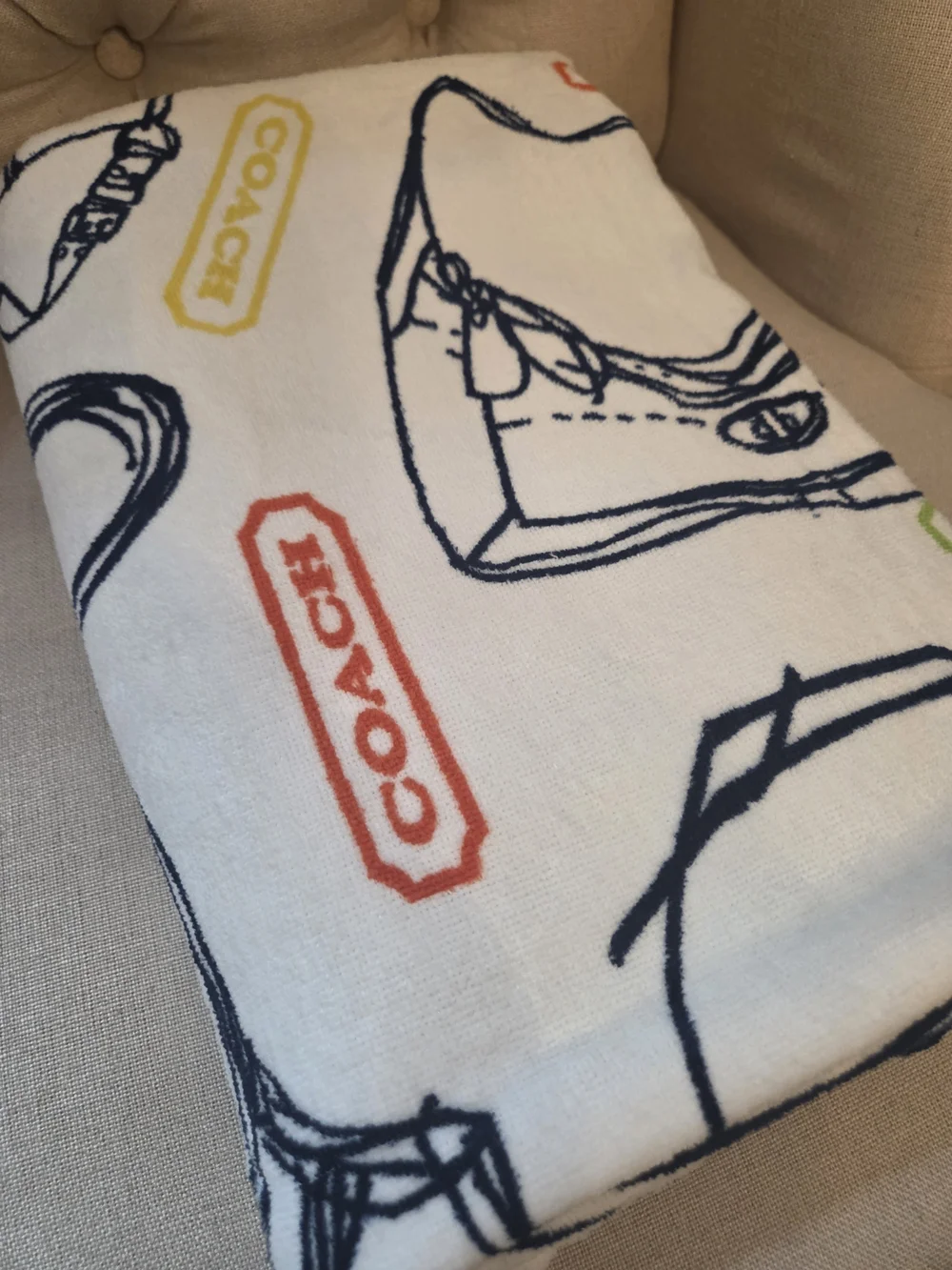 Coach White/Navy RARE Beach Towel NWOT